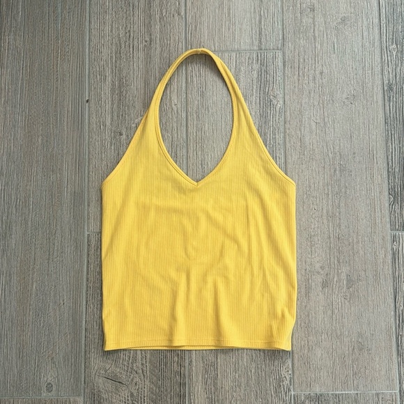 super cute M yellow halter crop top from American Eagle - Picture 1 of 3
